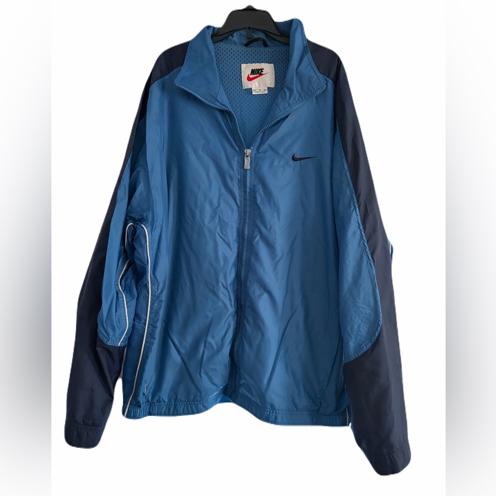 Vintage Nike Two-Tone Blue Windbreaker